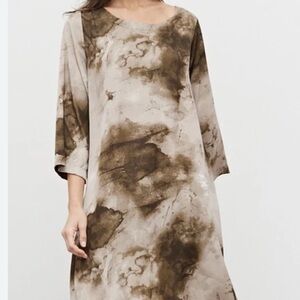 Elegant Brown Tie-Dye Dress